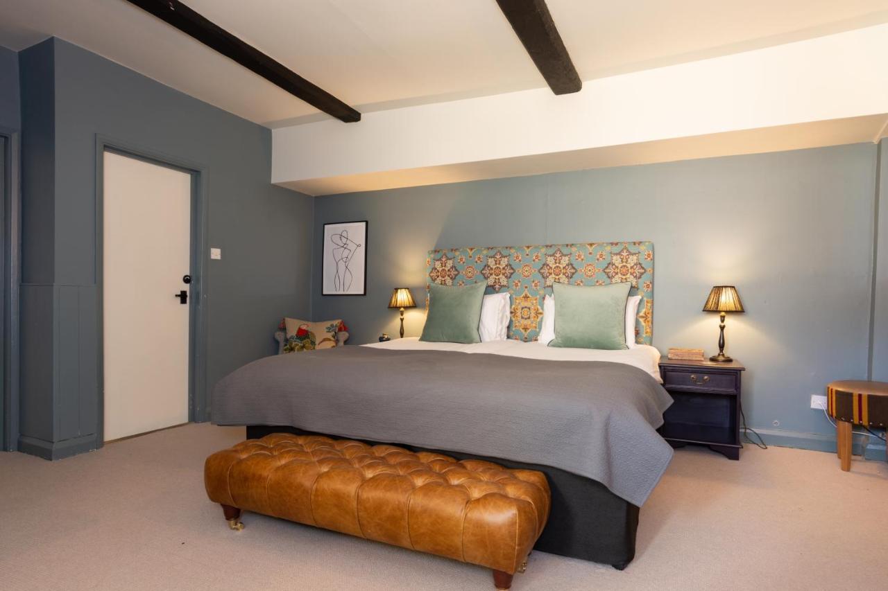 Jersey Arms Hotel بيسيستر المظهر الخارجي الصورة