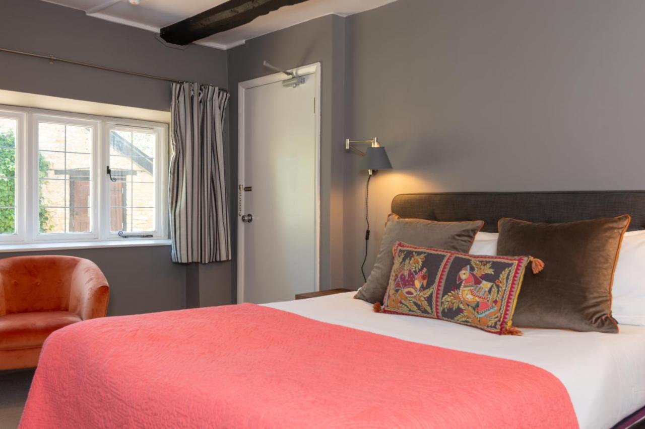 Jersey Arms Hotel بيسيستر المظهر الخارجي الصورة